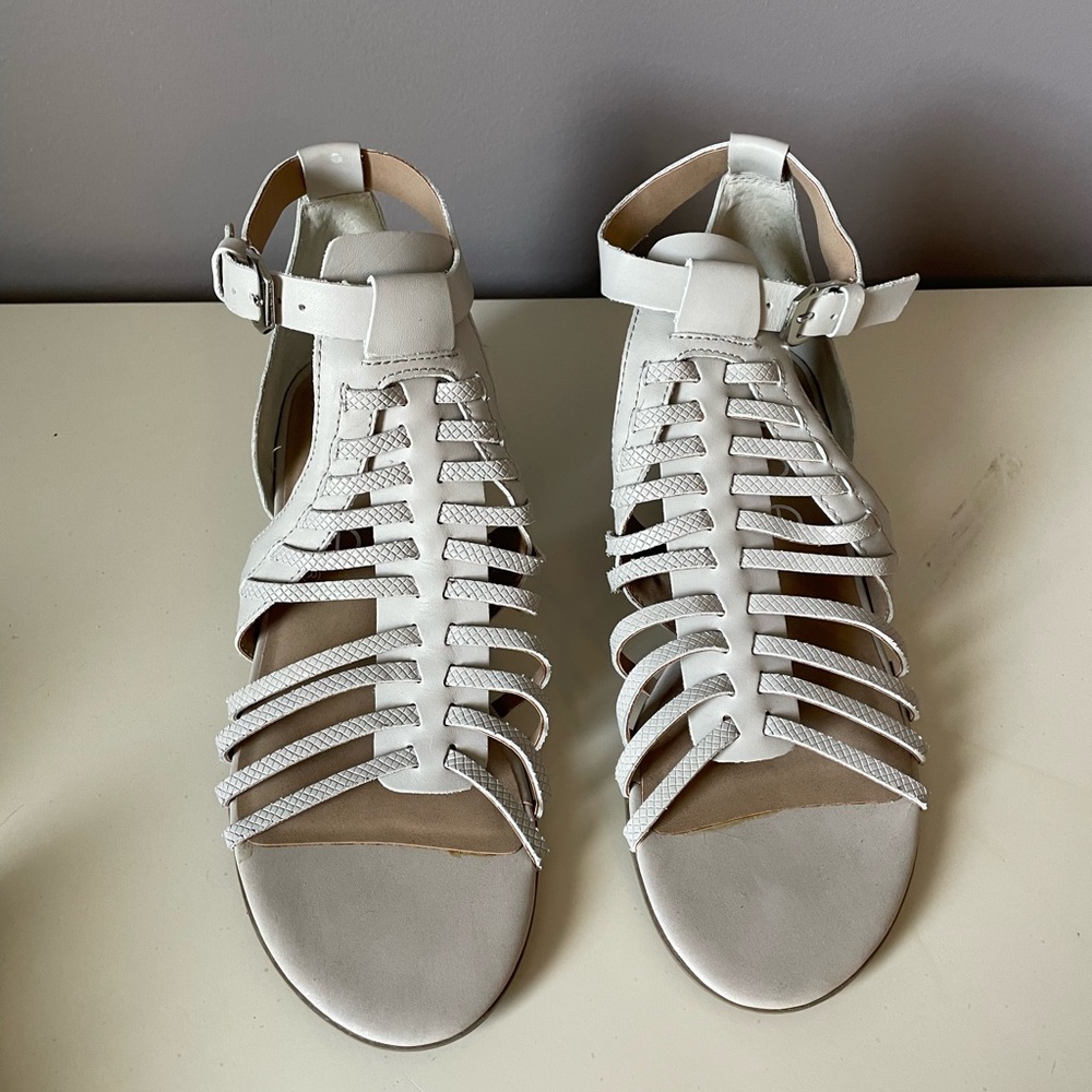 Nicole leather sandals